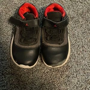 Jordan CMFT Low shoes kids size 10c